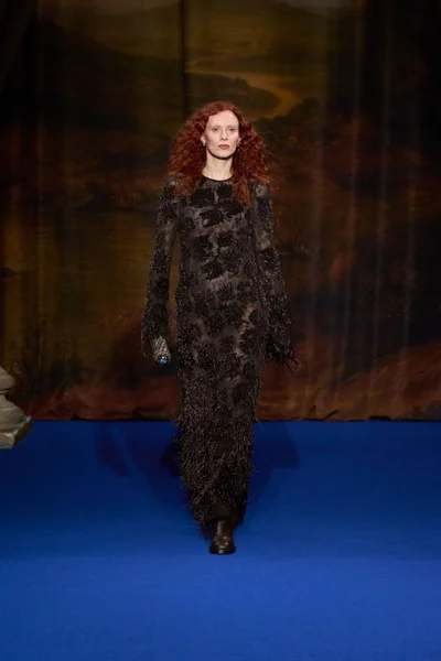 Look 35